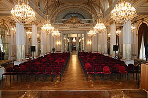 Archivo:Legislatura de la Ciudad de Buenos Aires - Salón Dorado (2)