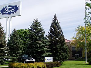 Archivo:MN Ford plant