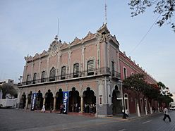Archivo:Palacio Municipal Tehuacán