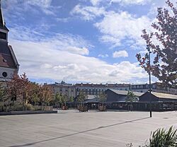 Place de la liberté - La Garenne Colombes.jpg