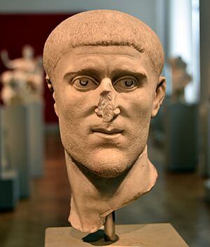 Archivo:Roman Emperor Constantius Chlorus, 283-306 CE. Marble. Acquired in Rome, Italy, in 1909 CE. Altes Museum, Berlin