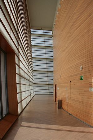 Archivo:San Sebastian Kursaal interior