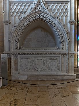 Archivo:Sepulcro de Alfonso V e Isabel de Portugal (Monasterio de Batalha)