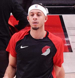 Archivo:Seth Curry against the Cleveland Cavaliers (cropped)