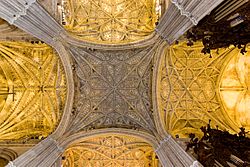 Archivo:Sevilla cathedral - vault