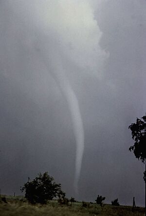 Archivo:Tornade003