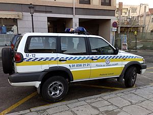 Archivo:Torrelodones. Policía local. Vehículo patrulla