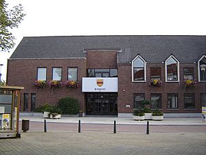 Archivo:Wingene - Town hall 1