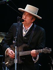 Archivo:Bob Dylan - Azkena Rock Festival 2010 2