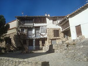 Archivo:Casa típica de Xiva de Morella, comarca Els Ports de Morella (Castellón)