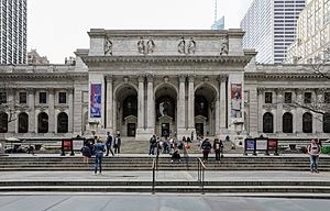 Archivo:Facade of the New York Public Library Main Branch 2