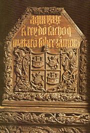 Archivo:Frontal del sepulcro del rey Sancho II de Castilla y León. Monasterio de San Salvador de Oña (Burgos)