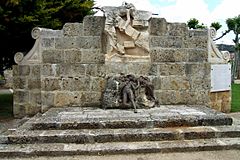 Archivo:Medina de Rioseco - Monumento a los Héroes de la Batalla de Moclín 02