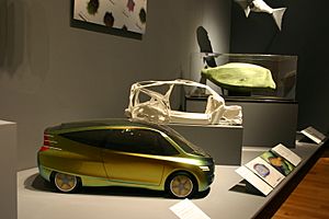Archivo:Mercedes-Benz bionic car