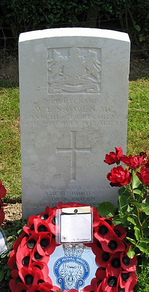 Archivo:Ors Wilfred Owen Grave R01