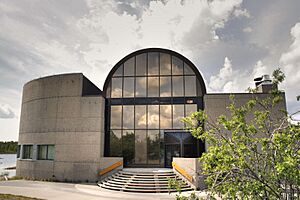 Archivo:Prince of Wales Museum Yellowknife Northwest Territories Canada 05