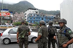Archivo:Rocinha ocupação.2008