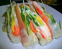Archivo:Salmon rice roll