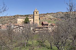 Santibañez de Ayllón-iglesia-DavidDaguerro.jpg