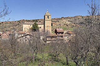 Santibañez de Ayllón-iglesia-DavidDaguerro.jpg