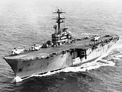 Archivo:USS Guam (LPH-9) at sea c1973