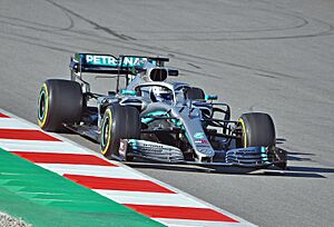 Archivo:Valtteri Bottas-Mercedes AMG-2019 (8)