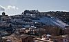 Vista del castillo de Iznalloz nevado (4258797083).jpg