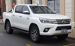 2016 Toyota HiLux (GUN136R) SR5 4-door utility (2018-09-03) 01.jpg
