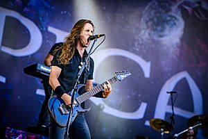 Archivo:20180803 Wacken Wacken Open Air Epica 0147