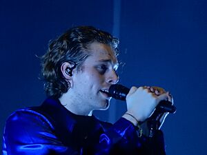 Archivo:5 Seconds Of Summer, Hammersmith Apollo, London (46534758065)