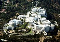 Archivo:Aerial Getty Museum