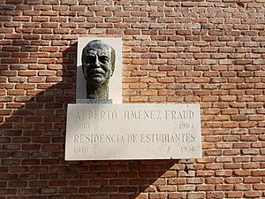 Archivo:Bronze bust of Alberto Jiménez Fraud - Residencia de estudiantes