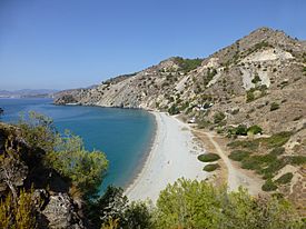 Cala del Cañuelo, Nerja, 1.jpg