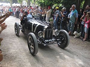 Archivo:Caroline Bugatti 007