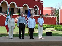 Archivo:Ceremonia Temozon Bush Calderon