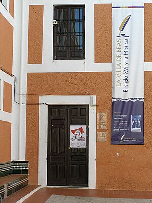 Archivo:Entrada a la exposición permanente El siglo XVI y la Mística, en la Villa