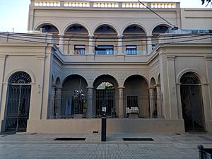 Archivo:Fachada Casa Caravati Museo de la Ciudad Museo de Arte Contemporáneo