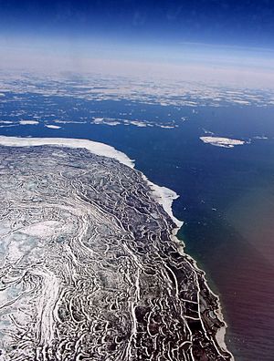 Archivo:Glacial rebound on Southhampton Island, Nunavut