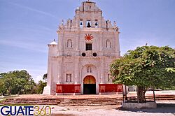Iglesia Colonial, San Cristóbal Acasaguastlán, El Progreso.jpg