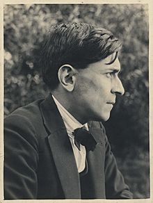José Carlos Mariátegui in 1929.jpg