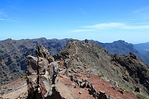 Archivo:La Palma - El Paso - Roque de Los Muchachos + Mirador del Roque de los Muchachos2 + Mirador del Roque de los Muchachos3 02 ies