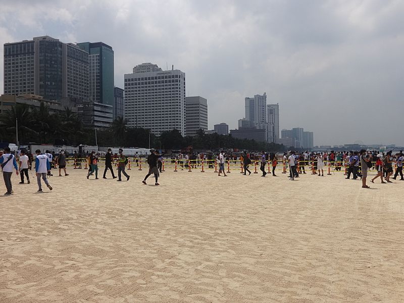 Manila Bay beach (Roxas Boulevard, Manila; 09-19-2020) wiki