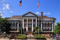 Montague county courthouse.jpg