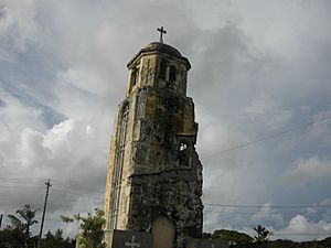 Archivo:Old Church - San Jose Tinian - panoramio (2)