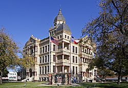 Old Courthouse Denton TX.jpg
