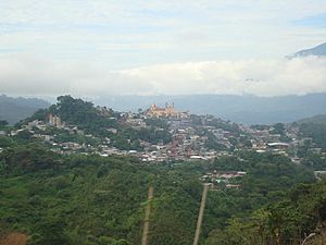 Archivo:Panoramica del pueblo de Tila