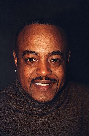 Peabo Bryson.jpg