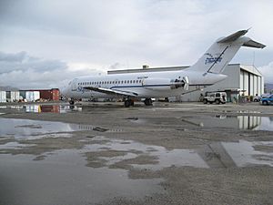Archivo:Perris DC-9-21 at Perris January 2008