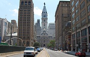 Archivo:Phila nBroad06