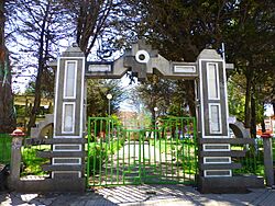 Plaza de Achacachi, Bolivia.jpg